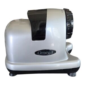 Omega MM900HDS Masticating Juicer ( BASE UNIT ONLY )